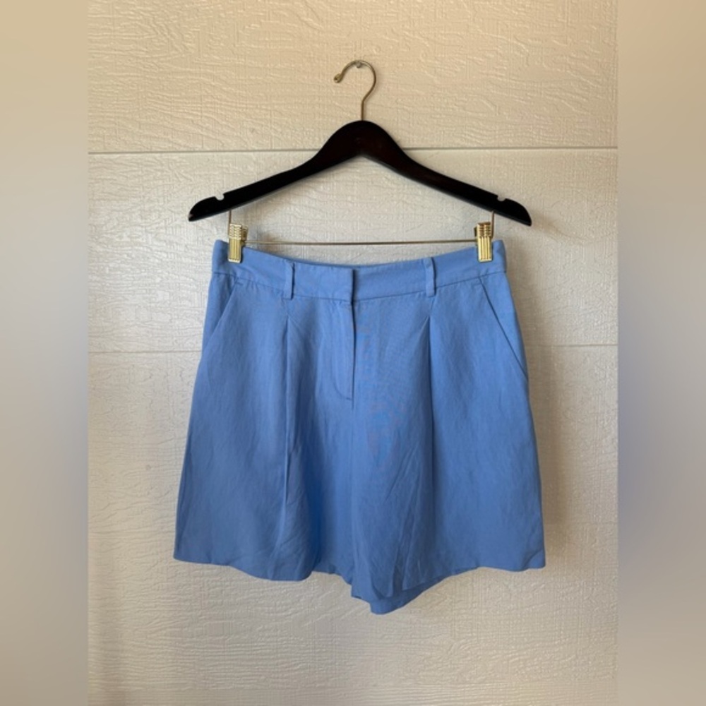 NWT LOFT Linen Blend Shorts Blue Size 2 8” Inseam